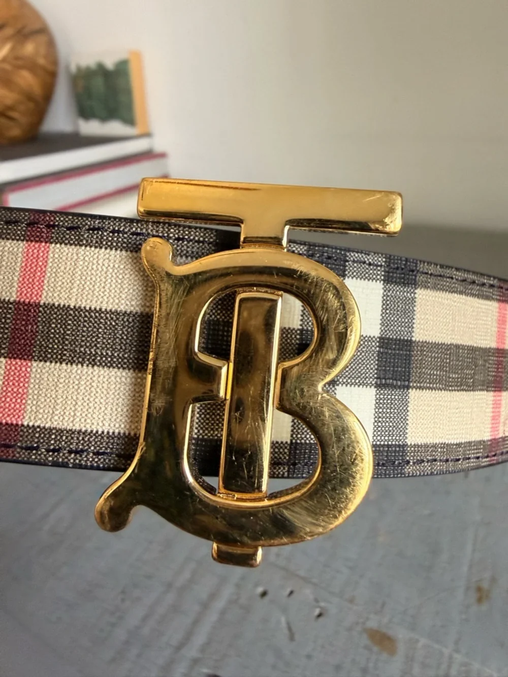Burberry Black Leather & Beige Vintage Check Belt with Gold TB Buckle - Picture 6 of 6